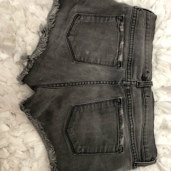 Shorts - Picture 4 of 5